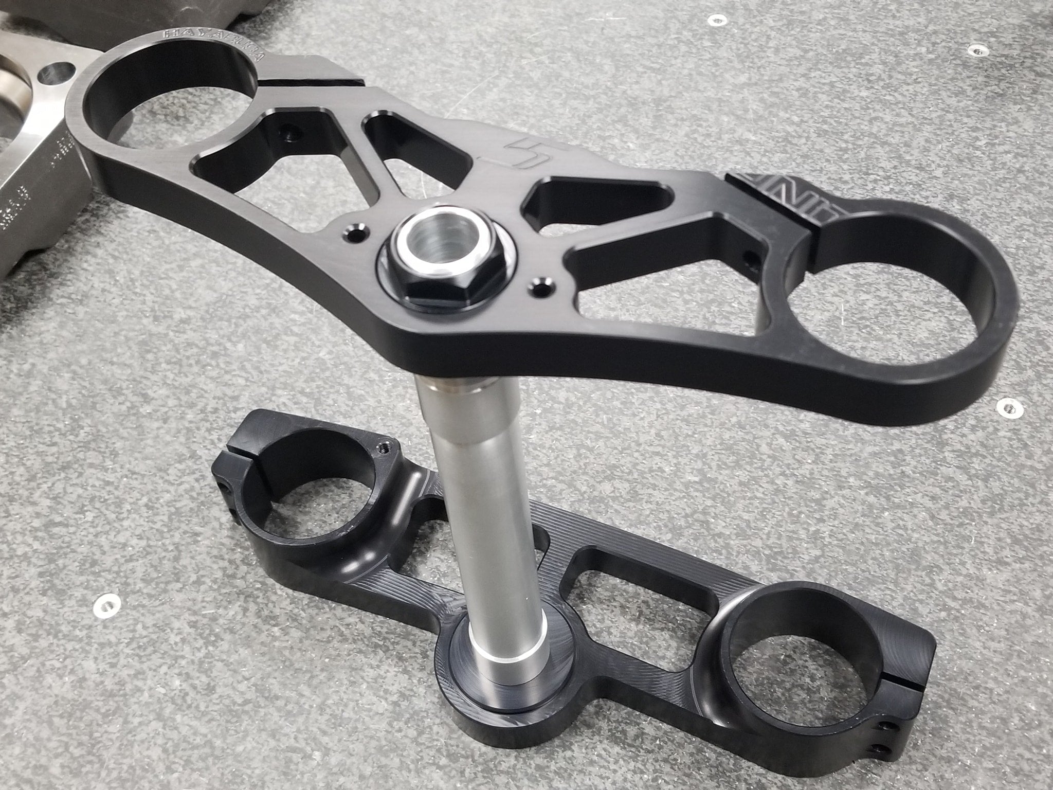 Triple Trees / Clamps – 1 Stop Speed